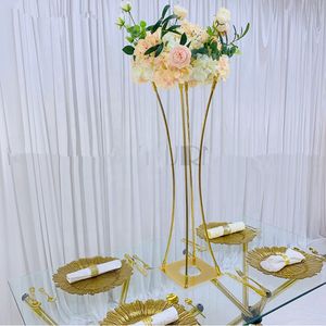 Venta de nuevo estilo de decoración de bodas centros de mesa centro de mesa de metal dorado soporte de flores para eventos candelabros usados piezas de centro de plomo de carretera suministros para fiestas 4hg