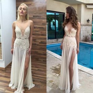 Sexy 2017 Ivory Spaghetti High Side Split Beach Vestidos de novia Diseñador Cheap Lace Fruncido Vestidos de novia largos por encargo China EN9044