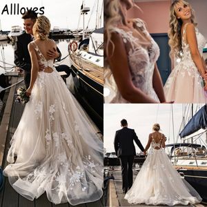 Sexy Dos Nu Pays Une Ligne Tulle Robes De Mariée Pour Les Femmes Bohème Dentelle Appliqued Sheer Cou Sans Manches Robes De Novia Automne Balayage Train Robes De Mariée CL0762