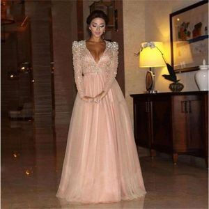 Sexy Deep V Neck Manches Longues Robes De Soirée 2018 Vente Robe De Soirée Cristal Perlé Tulle Nude Celebrity Formal Party Prom Robes