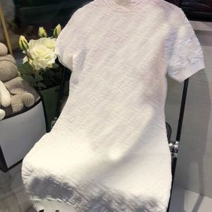 Robes sexy robes de créateurs vêtements de luxe pour femmes robes en relief en relief