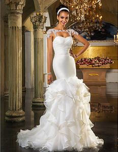 Vestidos de novia de sirena de organza sexy Tren de barrido de novia con abalorios de cristal Volante en cascada Pin floral de cristal con envoltura desmontable