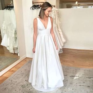 Robes à col en V simple sexy Nouvelles robes de mariée de plage de plage