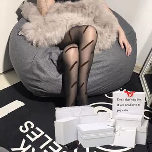 Sexy femmes bas noir dame classique lettre motif femmes chaussettes haute qualité bonneterie taille unique offre spéciale collants