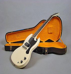 SG Junior 1965 Polaris White Guitar électrique Dog Dog Black P90 Pickup Tauners Vintage Wrap Around Piece Talon Rosewood Board8331318