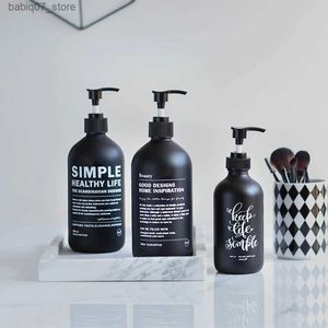 Shampooing Conditionneur Bouteille de shampoing en verre noir mat distributeur de savon de salle de bain revitalisant désinfectant pour les mains remplacement petite bouteille 250 ml 500 ml Q240316