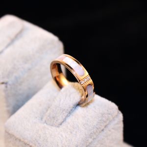 Shell Diamond Corée Fashion 18K Rose Rose Ring Femme Femme Tempérament de luxe Exquis Ring Bijoux de la Saint-Valentin