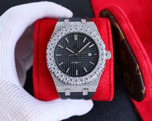 Shine Diamond Men Watch Automatic Silver CZ Diamonds Case de 42 mm Multi-Color Dial Strap.