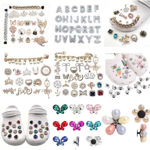 Pièces de chaussures Accessoires 20Pcs / Lot Chaussures Strass Cristal Sabots Charmes Pvc Croc Charme Boucle De Mode Bracelet Bracelet Décoration Gi 184Gx