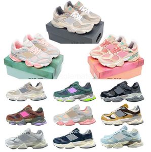 Chaussures 9060 Joe Freshgoods Hommes Femmes Courir En Daim 1906R Designer Penny Cookie Rose Baby Shower Bleu Sel De Mer Baskets En Plein Air