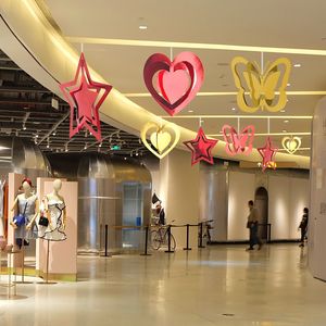 Centro comercial Amor Adornos 3D Fondo de ventana Decoraciones en forma de corazón Creativo Día de San Valentín Suministros coloridos Colgante VTKY2172