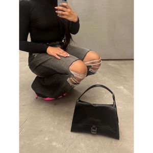 Sac à bandoulière de marque Discount pour femmes, nouveau populaire sur la même moto, sac à main asymétrique en forme de sablier à la mode pour