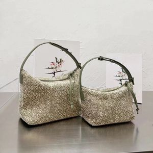 Bolsos de hombro para mujer Bolso lindo Mini bolso de mano con cierre de cremallera Bolso de color sólido de alta calidad con cadenas Bolso de moda Hebilla de recogida real Gran capacidad