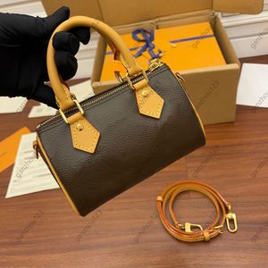 Bolsos de hombro Opulent Bolso de diseñador para mujer con un solo hombro Impresionante bolso con correa elegante La elección de los amantes de la moda