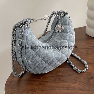 Bolsas de hombro Cosas sacas bolsas de tela de vaquero para mujeres nuevos 2023 Diamond Grid Chain Crossbody Nicho de verano Versátiles Versátiles H240417