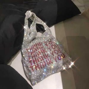 Bolsas de hombro Gracias Lentejuelas Mujeres Pequeño Tote Crystal Bling Moda Lady Bucket Bolsos Chaleco Chicas Glitter Monederos Marca 221017