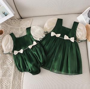 Simple mignon bébé fille vêtements robes à manches courtes bébé vert robe d'anniversaire 100% coton été