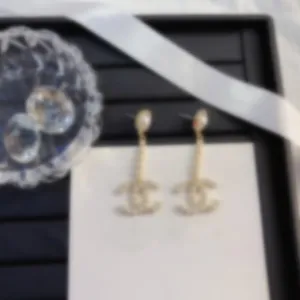 Pendientes largos con forma de C para mujer, aretes sencillos de lujo de alta calidad con letras de diseñador, borla de perlas, diamantes de imitación de cristal, accesorios de joyería para fiesta y boda