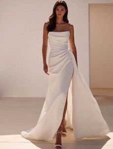 Robe De mariée sirène Simple, sans bretelles, raffinée, ajustée, plissée, en Satin, fente latérale, traîne De balayage, 2024