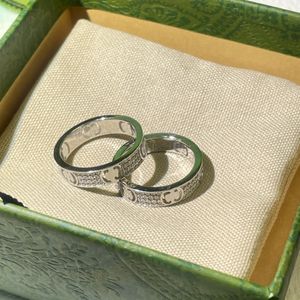 Nuevo pareja de personalidad de anillo para amantes anillo de moda diamantes anillos plateados anillos plateados suministro de joyas