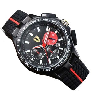 Montre chronographe Fara Casual Running Second Chronograph pour hommes avec bracelet en caoutchouc à six aiguilles