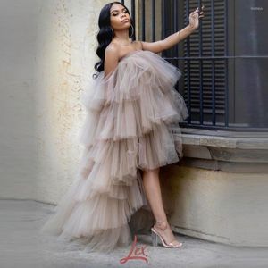 Jupes Chic Femmes Salut Bas Tulle À Volants Robes Sexy Sans Bretelles Sheer Puffy Maxi Longue Robe De Soirée Avec Train