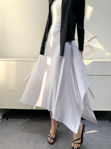 Faldas Miyake Estilo plisado largo para mujer 2023 Oficina Moda Primavera Verano Color sólido Media falda con cordones