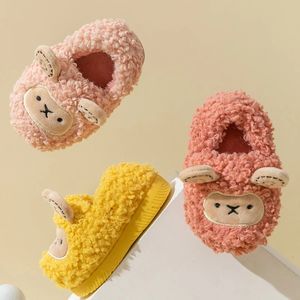 Slipper Zapatos Chaussure chaude coton chaussure hiver garçon fille intérieure maison mignon talons pantoufles bébé bébé Paluflas 231127