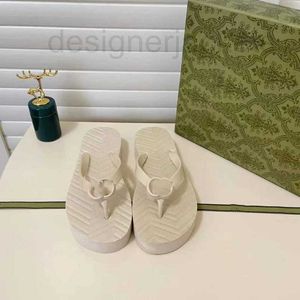 Pantoufles Designer Chevrons D'été Nouveau Type Semelle Épaisse Antidérapant Femmes Couleur Bonbon Sandales Doux Gelée Clip Pieds 2NXU