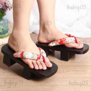 Zapatillas nuevas Zapatillas de mujer verano Geta de madera japonesa zuecos zapatos sandalias chanclas dos dientes con plataforma de zapatos de kimono floral c95 T230410