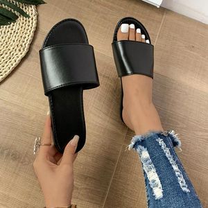 Pantoufles Mode d'été Femmes Diapositives Noir Blanc Design Marque Femme Talons Plats Bouts Ouverts Maison Tongs 2024 Chaussures Causales