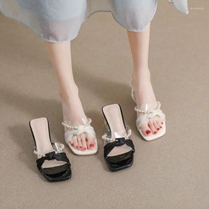Pantoufles Temperrament Pearl High Heels 2024 Shoes de petite taille épaisses pour les avantages d'été