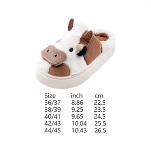 Slippers Winter Cow Plush nouveauté portable créatif adorable animal intérieur chaussures chaussures pour la maison dortoir