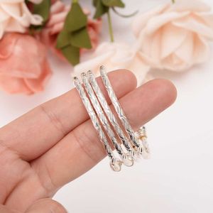 Brazaletes pequeños chapados en plata para bebés/niñas/niños, pulsera de cuentas, campana pequeña/joyería de corazón, regalos de fiesta para niños Q0717