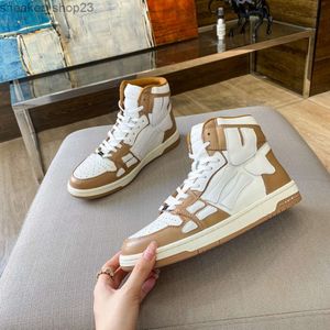 Sneaker Skel Shoes Zapato de diseñador para hombre Amiiri Otoño Invierno Chunky Top High New High Top Trend Bone Leather Board Versátil Casual Comfort Sneakers EY4O