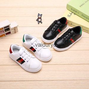 Sneakers Chaussures pour enfants Chaussures filles Little Blanc Spring 2022 Nouveau bas Top Anti Slip Handsome Boys Sports H240411