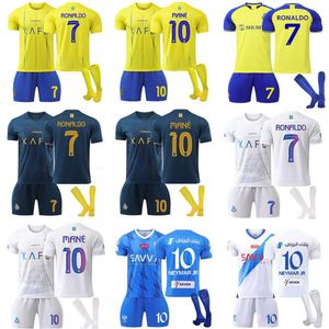 Jerseys de fútbol 2324 Al-Nassr FC Home Team impreso Tamaño de tamaño y trajes de mujer No. 7 Kit de equipo de Jersey Jersey Jersey de Ronaldo Jersey