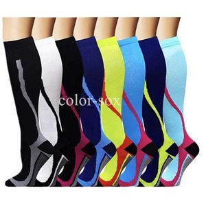 Chaussettes Hosiery Running Compression Choques 20-30 mmhg pour le marathon cyclisme Basktball Football Varicose Veines Stocks for Men Women Sports Choques Y240504