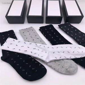 Calcetines al por mayor Moda de lujo Deporte corto g Estilo de la calle Raya Deportes Calcetín de baloncesto Hombres ms 5 unids / lote para hombre con caja 5 Carga mixta