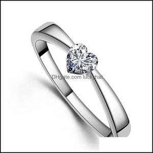 Bague Solitaire Bagues Coeur Haute Qualité Amour Charme Bijoux De Doigt 925 Sterling Sier Plaqué Or Blanc 1Ct Diamant Suisse Pour Femmes 34 Ot3Mk