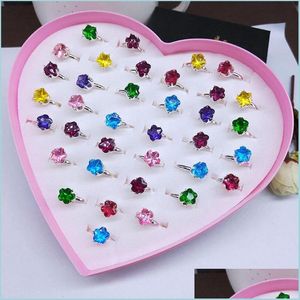 Bague Solitaire En Gros 50Pcs / Lot Nouveaux Enfants Bague Princesse Mignon Super Diamant Dessin Animé Bijoux Fille Bébé Couleur Strass Lulubaby Dhxul