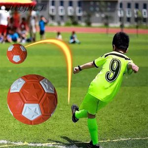 Curva deportiva Swerve Soccer Ball Football Toy Ball para niños y niñas perfecta para un partido interior o juego al aire libre 240403