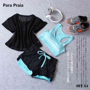 Sport Wear Three Piece Yoga Set Shirt pour femmes soutien-gorge Fitness Flare Pants Leggings Survêtement Gym 15 Couleurs 210813