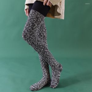 Chaussettes de sport hiver garder au chaud longtemps pour les femmes dames serré mince thermique sur le genou chaussette haute conception bas