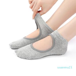 Spot Goods Chaussettes de yoga professionnelles Dos nu Printemps et automne Nouvelles chaussettes antidérapantes pour entraînement de Pilates Short Tube Room Top Delivery