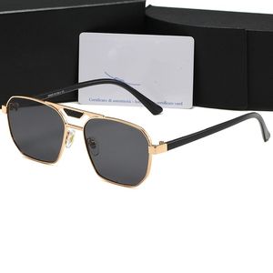 SPR 58 Y Lente transparente Color negro Gafas de sol de diseñador Hombres Anteojos Tonos al aire libre Moda Classic Lady Gafas de sol para mujeres Top gafas de sol de lujo