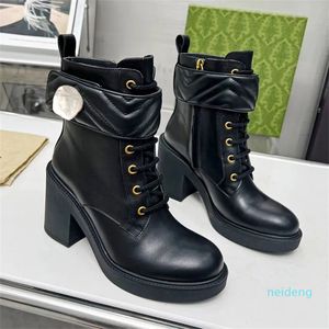 Botas cortas de moda para mujer, botines hechos a mano de cuero, cómodas, clásicas, simples, Martin, primavera y otoño