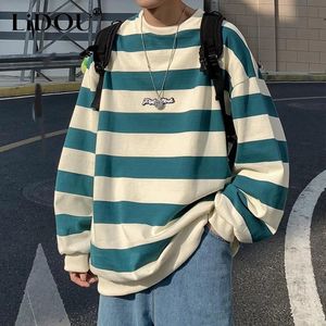 Spring Automne Korean Fashion Sweatshirt Hip Hop Striped Hop Man Casual à manches longues Tops Pullover Ropa Hombre Streetwear Male Vêtements 231221