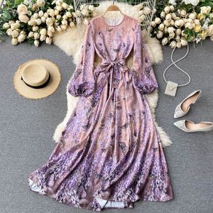 Printemps Automne Vintage Femmes O-Cou Puff Manches Papillon Floral Imprimer Robe Casual Lâche Sash Tie Up Violet 210423