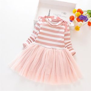 Robes de fille de mode de printemps enfants t-shirts pour enfants col rond manches longues rayures dentelle patchwork coton automne bébé filles robe 20220908 E3